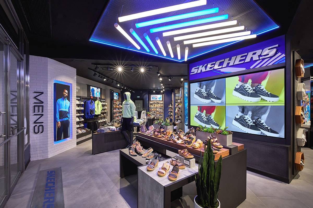 skechers shop trafford centre